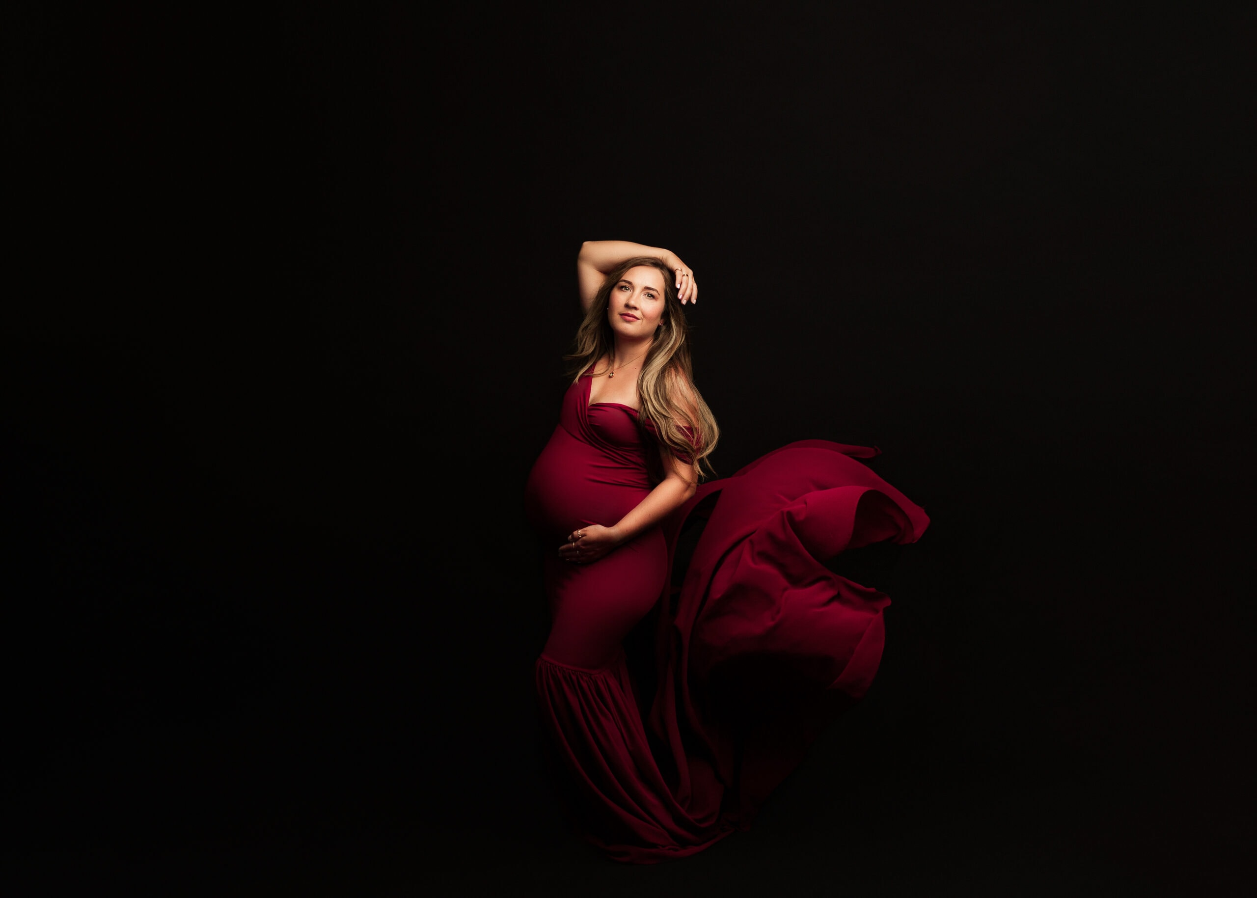 Maternity photograph in Southern Oregon photography studio.